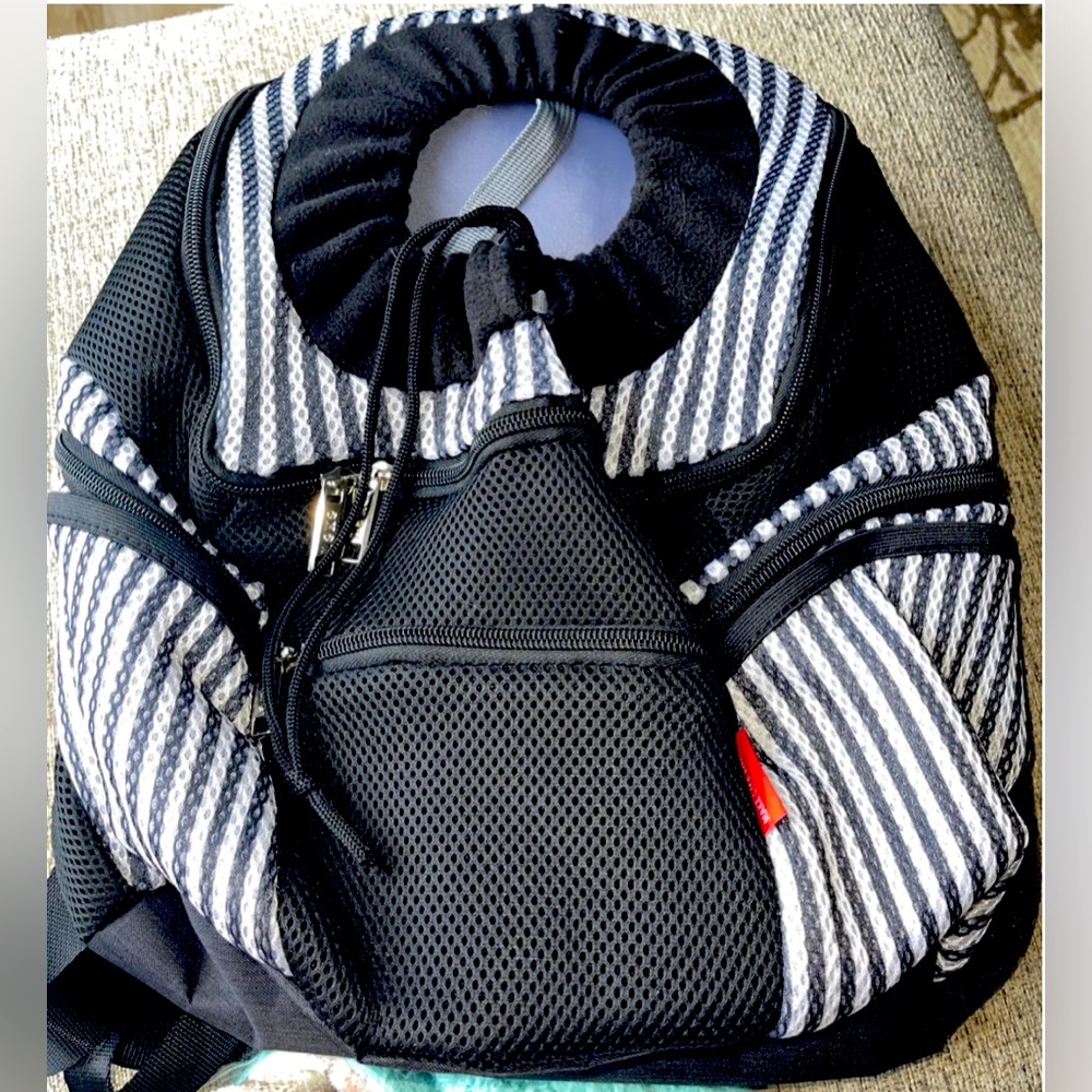 Pet Carrier Backpack Adjustable LEKE SIZE 40x32x18cm